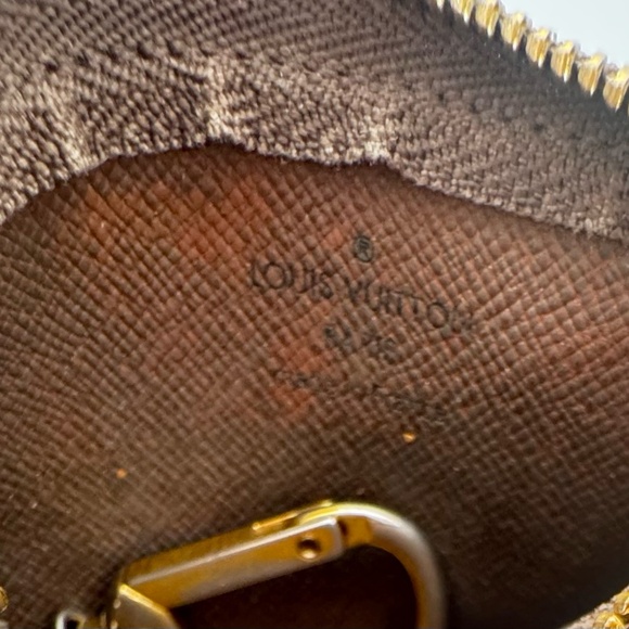 LOUIS VUITTON - Rectangle Coin Pouch R1.340 - Picture 3 of 3